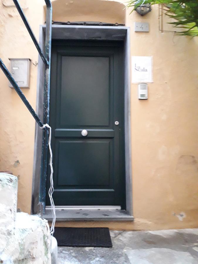 韦尔纳扎La Scala公寓 外观 照片